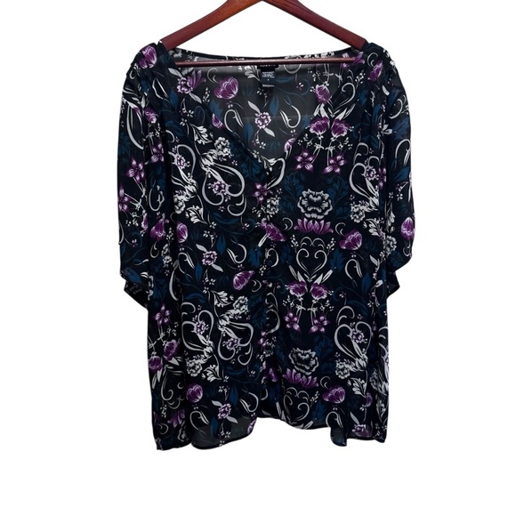 Torrid Black Floral Sheer Button Front Vneck Blouse Size 3X - Picture 1 of 9
